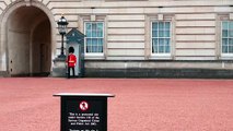 British Queens/Red Guard | Buckingham Palace | England