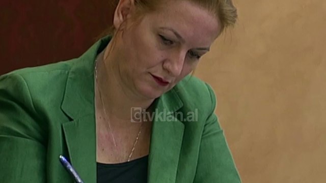 Debati per teatrin, Hajdari-Rames: Ishe i fiksuar pas truallit, je bere si Gruevski