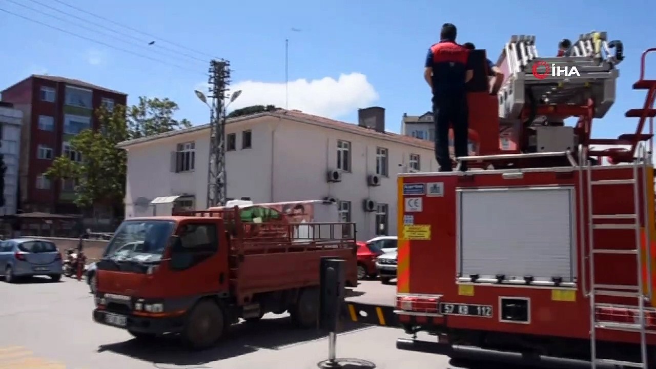 - Ayağı tele takılan güvercini itfaiye kurtardı