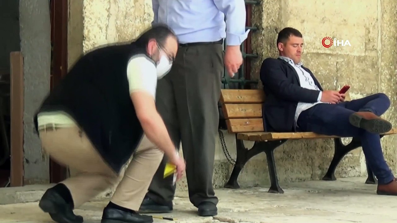 450 yıllık cami, korona virüs önlemleriyle Cuma namazına hazır