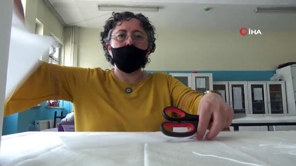 Öğretmenler LGS’ye girecek öğrenciler için maske dikimine başladı