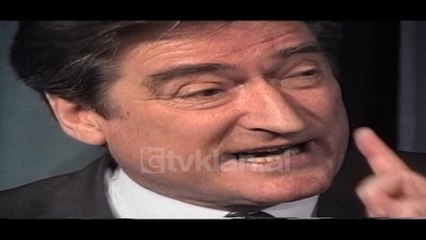 Sali Berisha me drejtuesit lokal të PD - (2 Maj 2000)