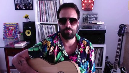 El Canijo de Jerez interpreta Besos en Flores