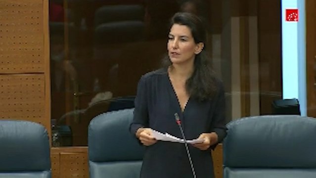 Monasterio ve pobre el plan transversal de la Comunidad y Ayuso lo defiende