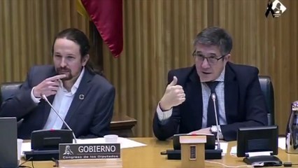 Patxi López espera a que su jefe Iglesias salga de la comisión para pedir perdón: "No he estado a la altura"