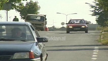 Kushtetuta e Përkohshme të Kosovës - (3 Maj 2000)