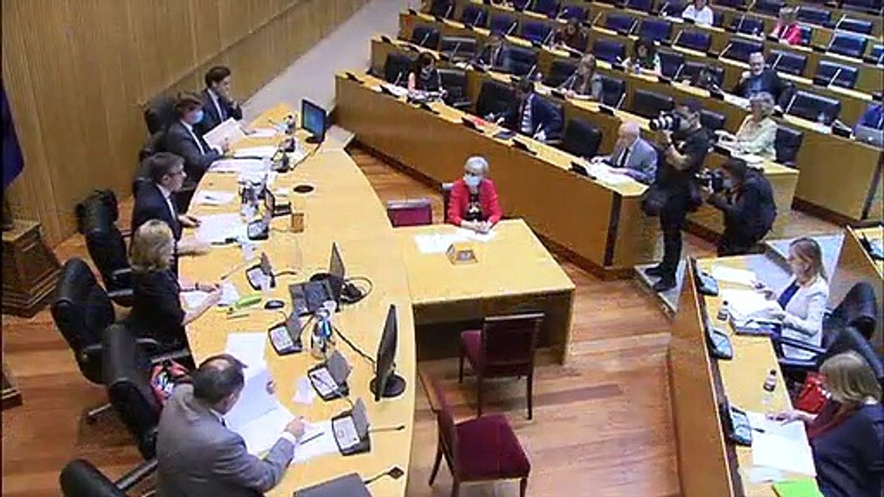 Patxi López pide disculpas por haber permitido expresiones "innecesarias" en la gresca de Iglesias y Vox