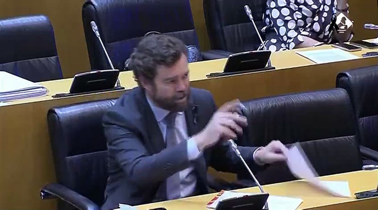 Así funciona una dictadura comunista: La chulería de Pablo Iglesias insultando a Espinosa de los Monteros y a Vox con la permisividad de un presidente vago, cobarde y trepa como Pachi López