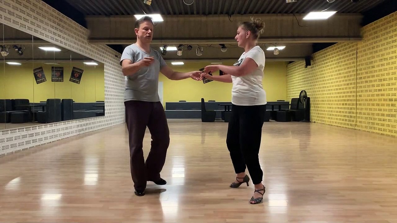 Goldstar Cha Cha Cha & Rumba mit Fan