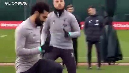 Angleterre : coup d'envoi du football le 17 juin