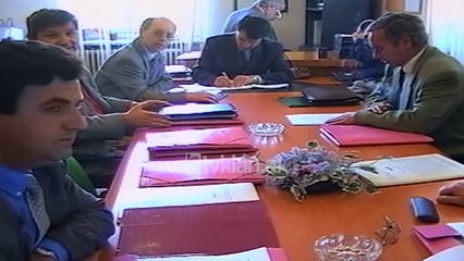 Banka e Shqipërisë, analiza vjetore - (4 Maj 2000)