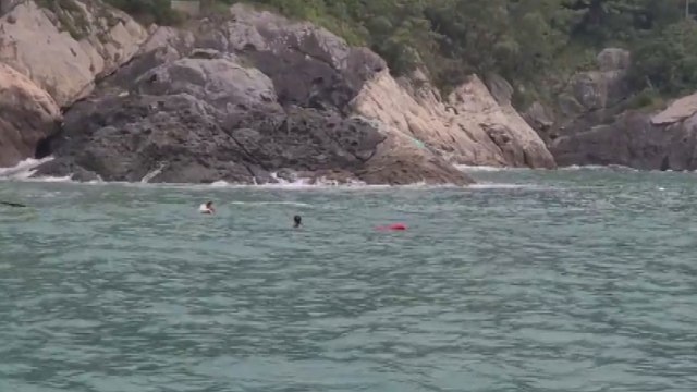 낚시하다가 바다에 빠진 30대 구조 / YTN