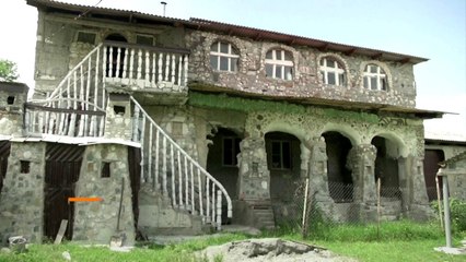 Russian man builds dream house with his own hands