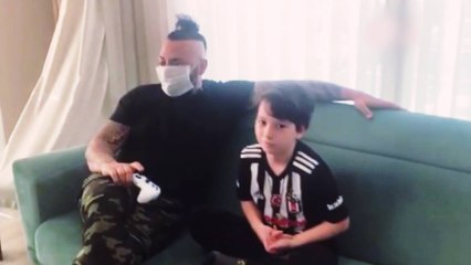 Hayko Cepkin'den hayranı Çınar'a sürpriz moral ziyareti