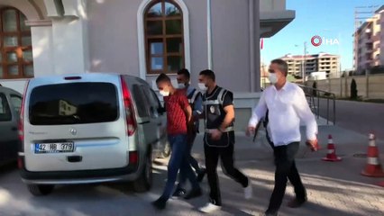 Komşunun altınlarını çalan şahıs, altınları satamadan yakalandı