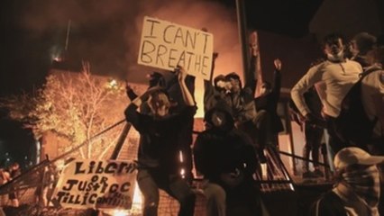 Saqueos y una estación de policía en llamas por la muerte de Floyd