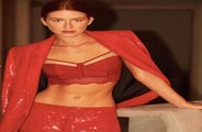 Marina Ruy Barbosa exibe barriga tanquinho em fotos de lingerie