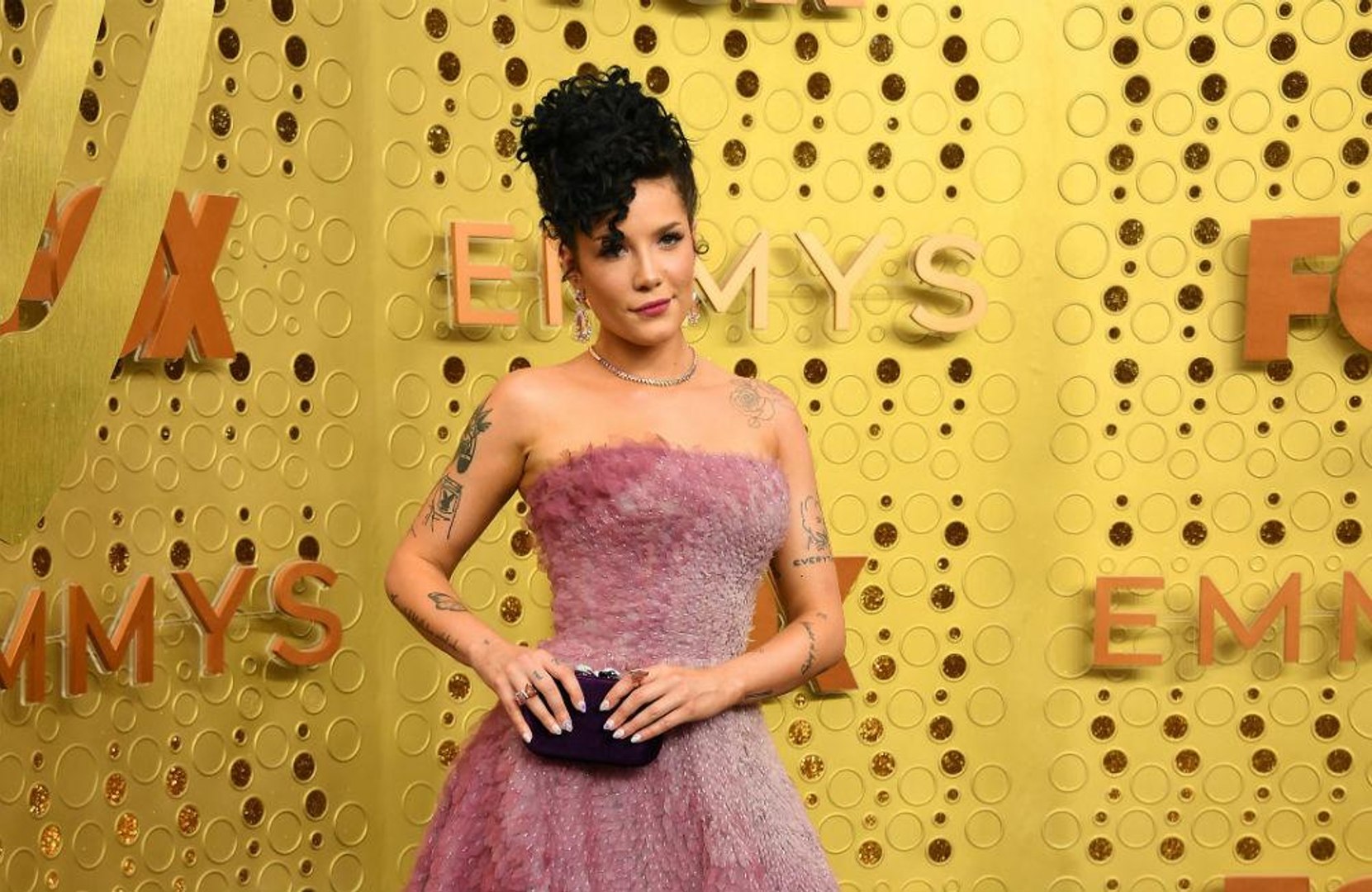 ⁣Halsey is 'studying for the bar exam' amid lockdown