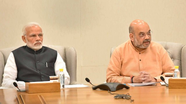 NonStop: Amit Shah meets PM Modi to discuss about lockdown