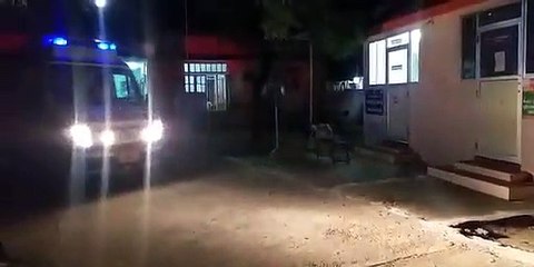 உடல்நலம் பாதித்த கேரள இளைஞர்.. கொரோனா அச்சத்தால் மரத்தடியில் சிகிச்சை