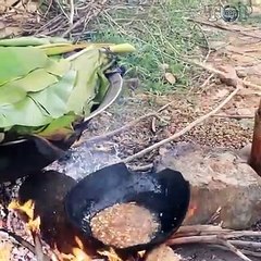 تحذير: طريقة تحضير التمساح! ليس لضعفاء القلوب ولاتشاهده في حال تناول الطعام