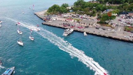 Gençlik ve Spor Bakanı Kasapoğlu, Türk bayraklı tekneleri selamladı