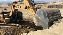 Huge Excavator makes Dump Trucks Look Tiny |Cat 365C Loading Trucks in 20 seconds | Construction Equipment