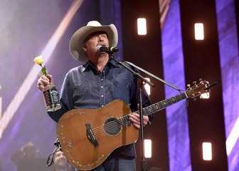 Alan Jackson Announces Two "Small Town Drive-In" Concerts in Alabama Next Month