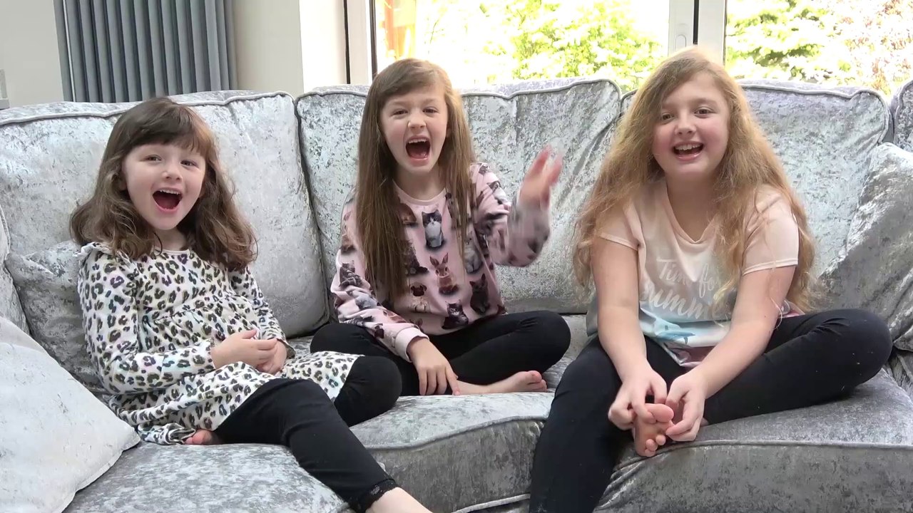Sophia, Isabella  e Alice Mostrando nossa Rotina