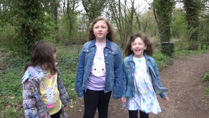 Sophia, Isabella  e Alice Passeando no Sítio