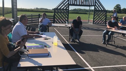 Conseil municipal sur le City-stade