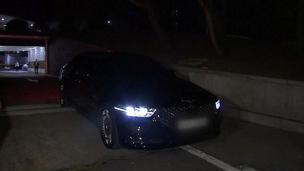 사흘 만에 재소환된 이재용, 17시간 반 검찰 조사받고 귀가 / YTN