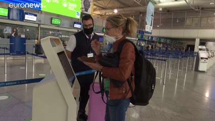 Кому уже можно в Грецию: "белый список" Афин