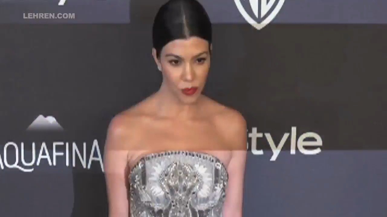 Kourtney Kardashian Revealed That Kendall And Kylie Have Finsta Accounts