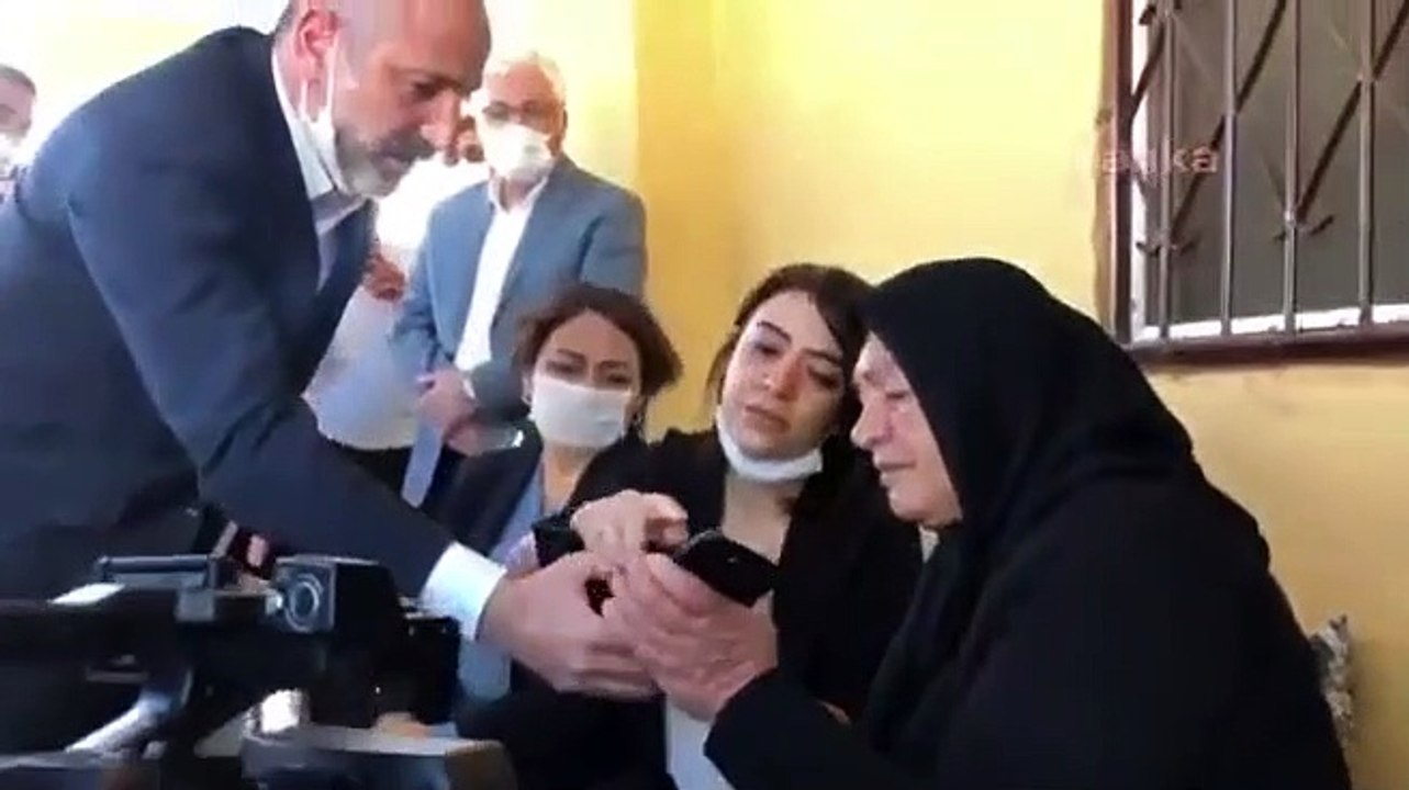 Darp edilip bıçaklanarak öldürülen Zeynep Şenpınar’ın annesi Kılıçdaroğlu ile görüştü: Adalet istiyorum