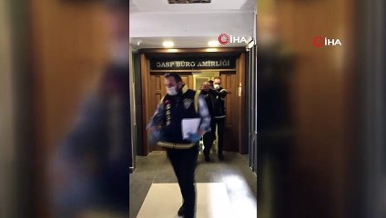 İntihar eden kişinin borcunu aynı sektörde bulunan kişilerden isteyen tefeciler Gasp Büro polisi tarafından yakalandı