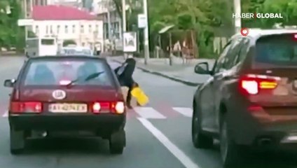 Ukrayna'da yaya olay anında gösterdiği refleksle şans eseri hayatta kaldı