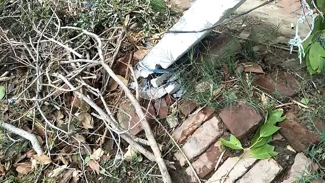 ग्राम अंचलों में विद्युत सप्लाई का पुल टूटने से विद्युत सप्लाई हुई बाधित