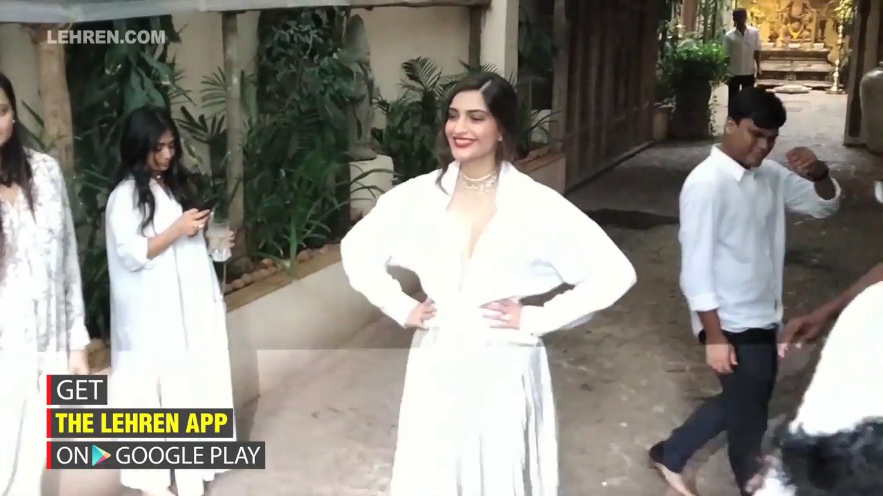 (Inside) Sonam Kapoor's Lavish Birthday Party | Karisma, Janhvi, Ananya