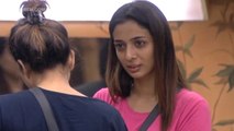 Bigg Boss Marathi 2 Veena Jagtap And Heena Panchal Fight Over Roti