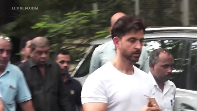 Amitabh Dharmendra And Jeetendra Pay Homage To Hrithik Roshans Grandfather J Om Prakash