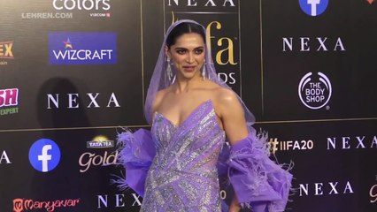 Deepika Padukone's Funny Entry In Huge Purple Dress At  IIFA 2019