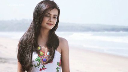 Surveen Chawla Shares Her SHOCKING CASTING COUCH Experience