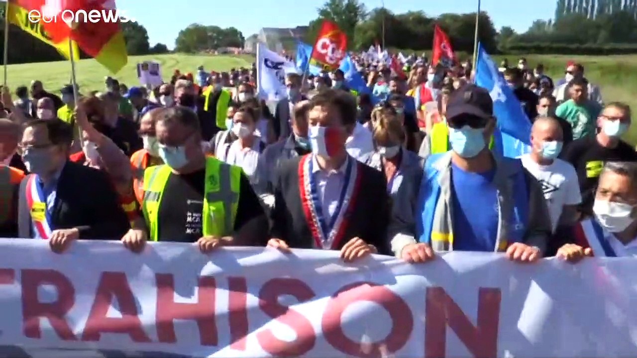 Sparpläne: Proteste bei Renault und Nissan