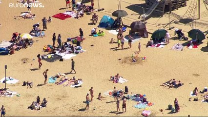 COVID-19: még veszélyes közel engedni egymáshoz az embereket