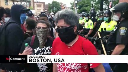 No Comment: rabbia e scontri negli Stati Uniti