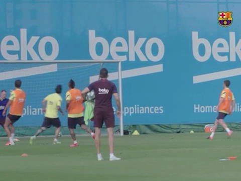 Barcelone - Le message de Messi avant la reprise : face au but, c'est toujours aussi chirurgical !