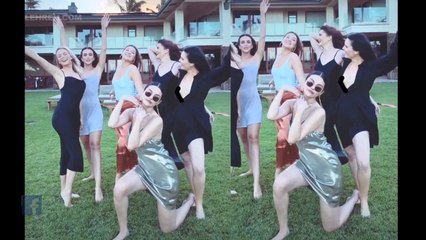 Selena Gomez Is All Smiles With Best Friends In Hawaii Getaway