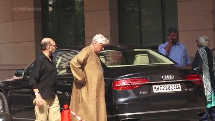 B'wood Celebs Visit Hospital To Meet Shabana Azmi After Her Car Accident