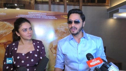 श्रेयस तळपदे, अमृता खानविलकर आणि प्रसाद ओक ह्यांची " AB Aani CD " चा ट्रेलर पाहून प्रतिक्रिया